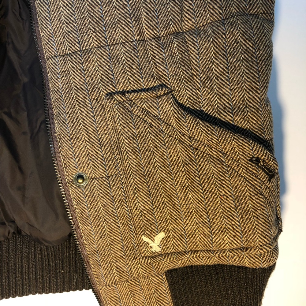 AE Vest - Picture 4 of 4